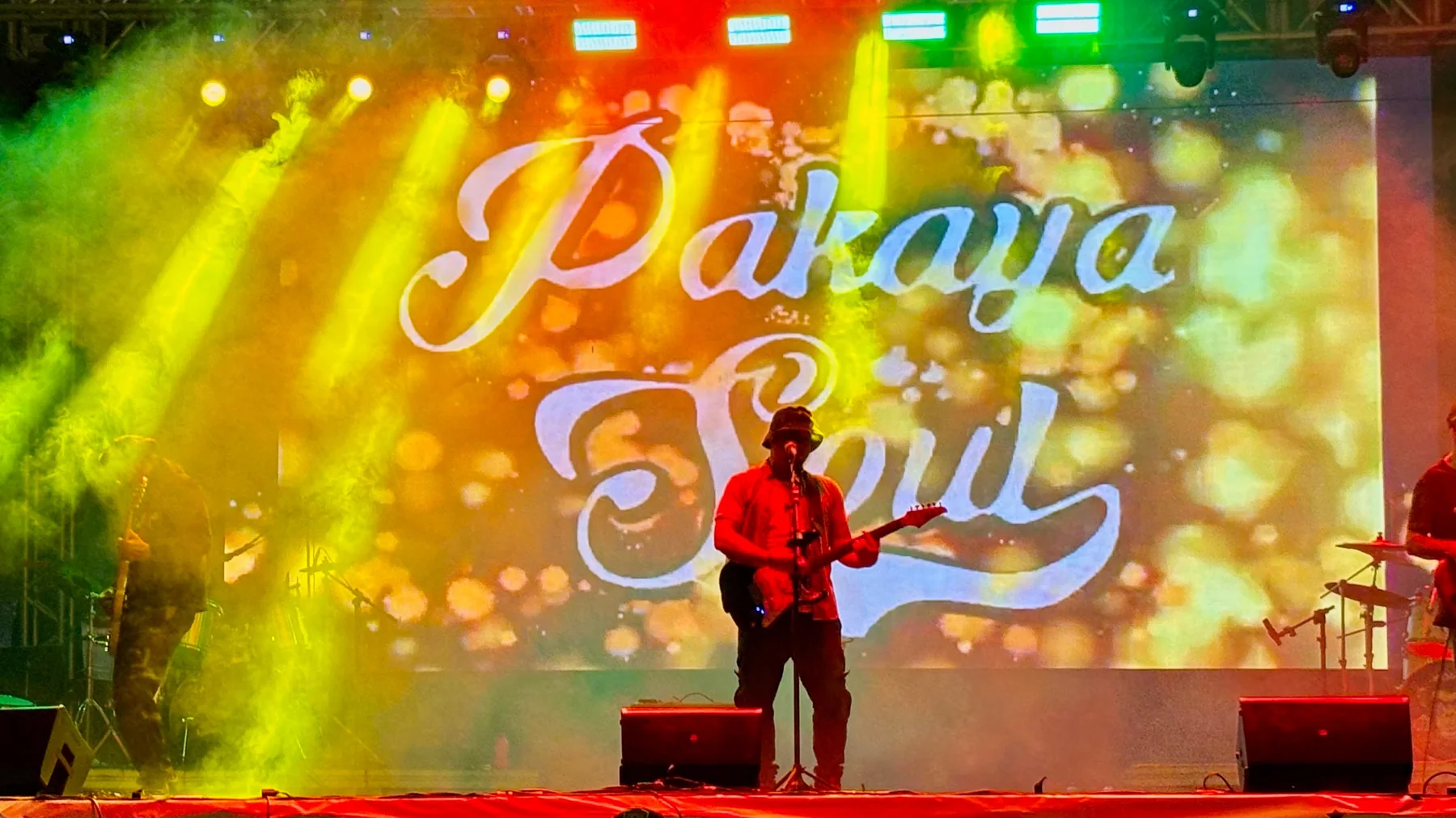 Pakaya Soul no palco